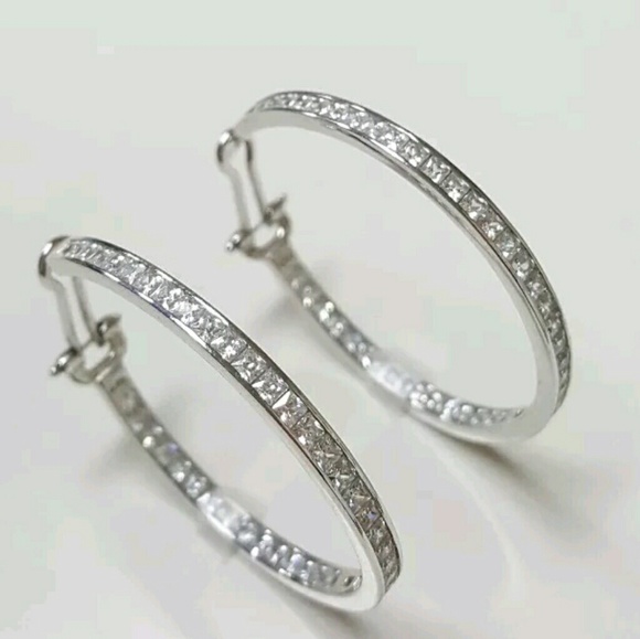 White Sapphires Jewelry - Bnwot 925 Large Thin  Princess Cut Hoop Earrings